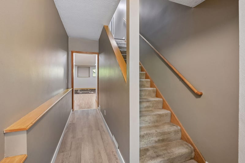 1443 Independence Ave, Chaska, MN 55318