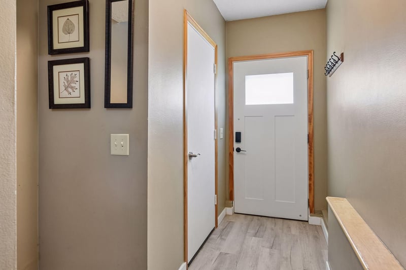 1443 Independence Ave, Chaska, MN 55318