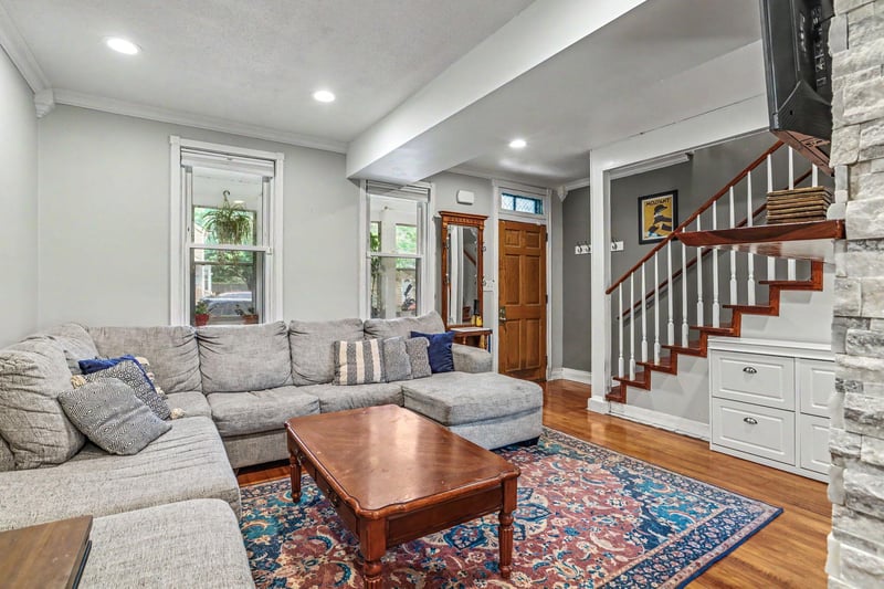406 Superior St, Saint Paul, MN 55102