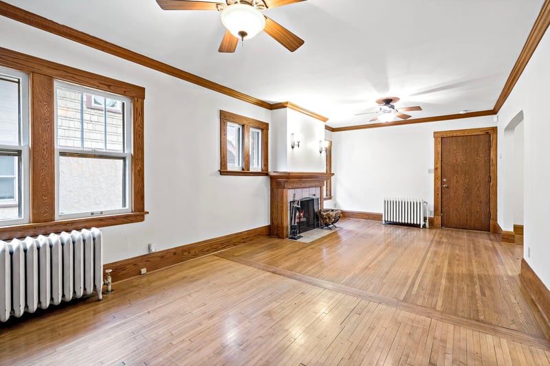 1051 Sherburne Ave, Saint Paul, MN 55104