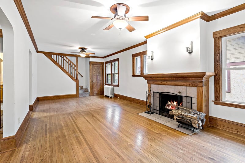 1051 Sherburne Ave, Saint Paul, MN 55104