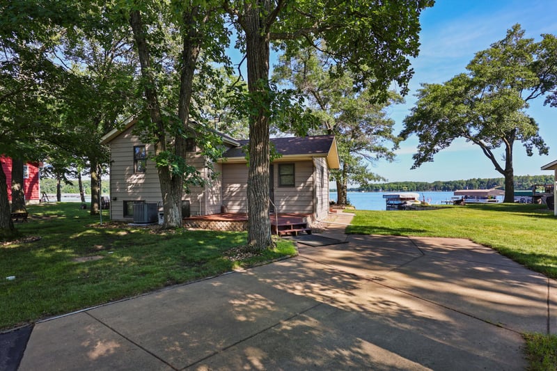 36798 S Platte Lake Dr, Hillman, MN 56338