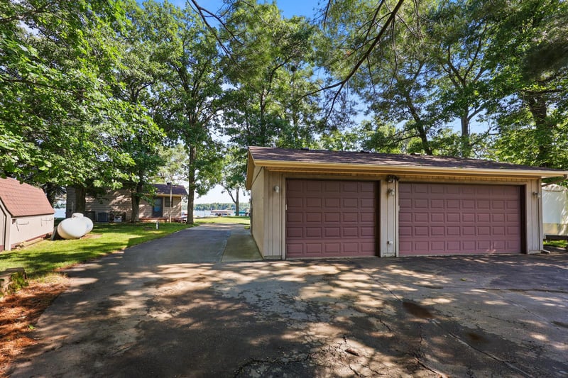 36798 S Platte Lake Dr, Hillman, MN 56338