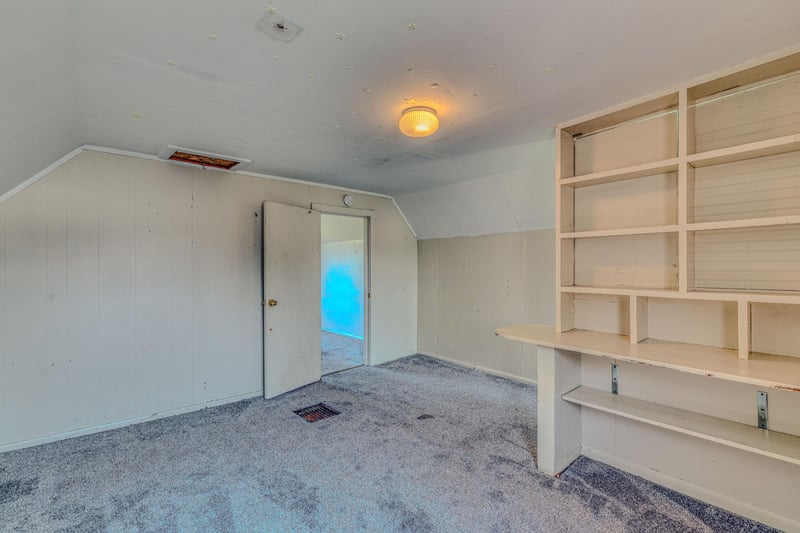 4106 E 1st St, Superior, WI 54880
