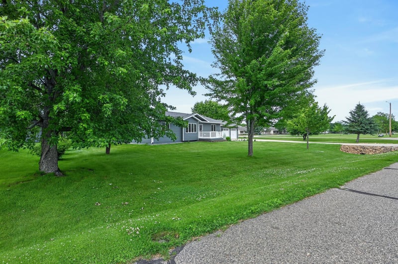 704 Lincoln Ave SW, Wadena, MN 56482