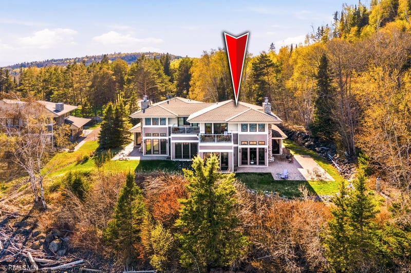 1759 Silver Cliff Ln, Two Harbors, MN 55616