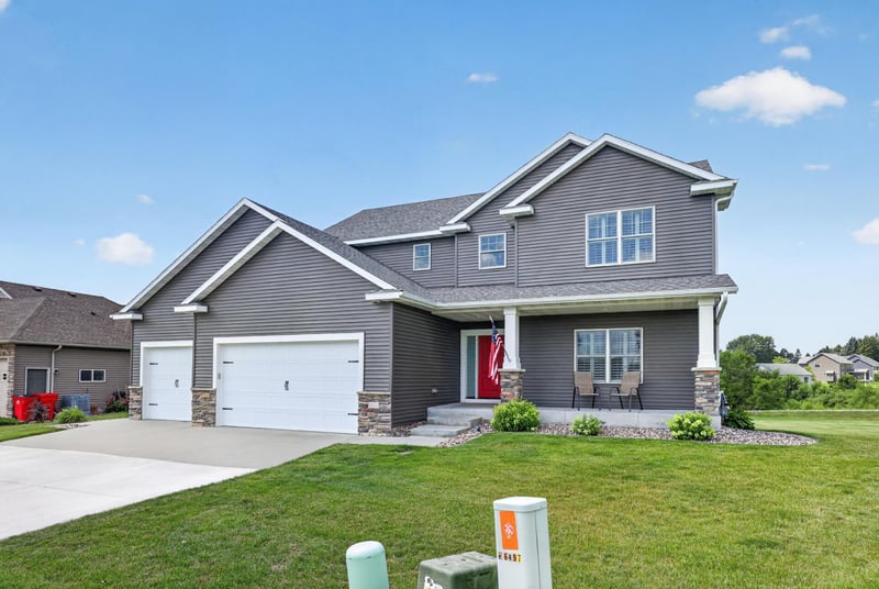 6485 Summit Pointe Rd NW, Rochester, MN 55901