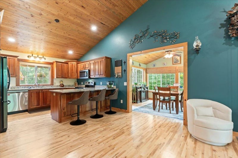 26193 Old Mill Rd, Merrifield, MN 56465