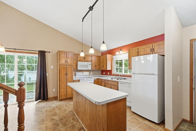 224 Country Ct, Sartell, MN 56377