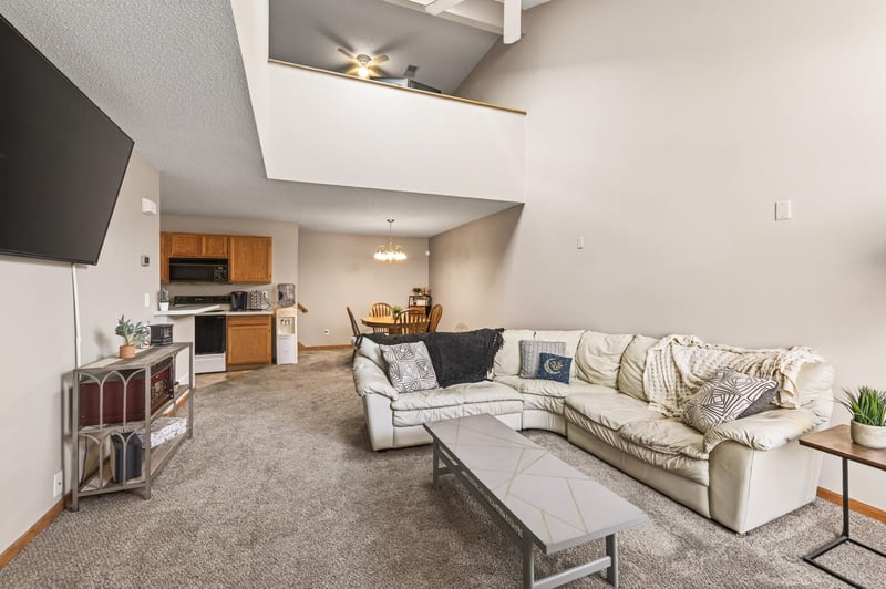 8184 Middletown Rd, Spring Lake Park, MN 55432