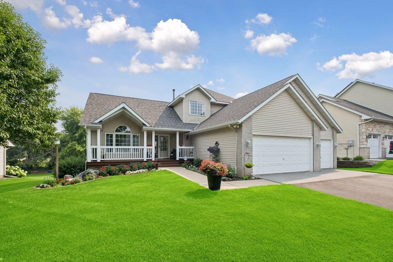 3963 Bailey Ridge Draw, Woodbury, MN 55125