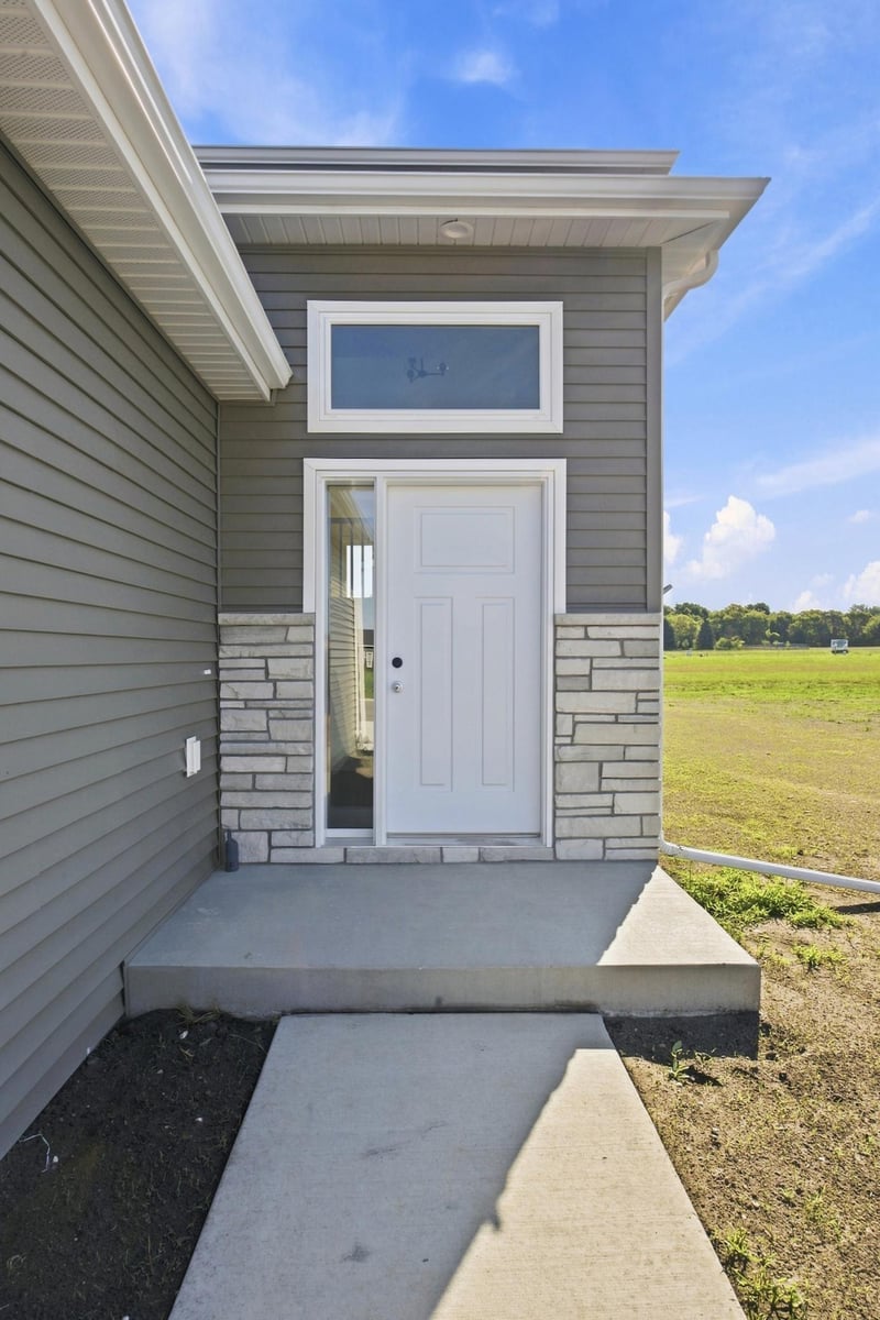 106 18th St NE, Barnesville, MN 56514