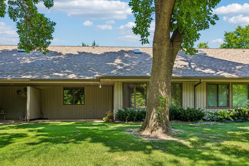 609 Meldahl Ln, Northfield, MN 55057