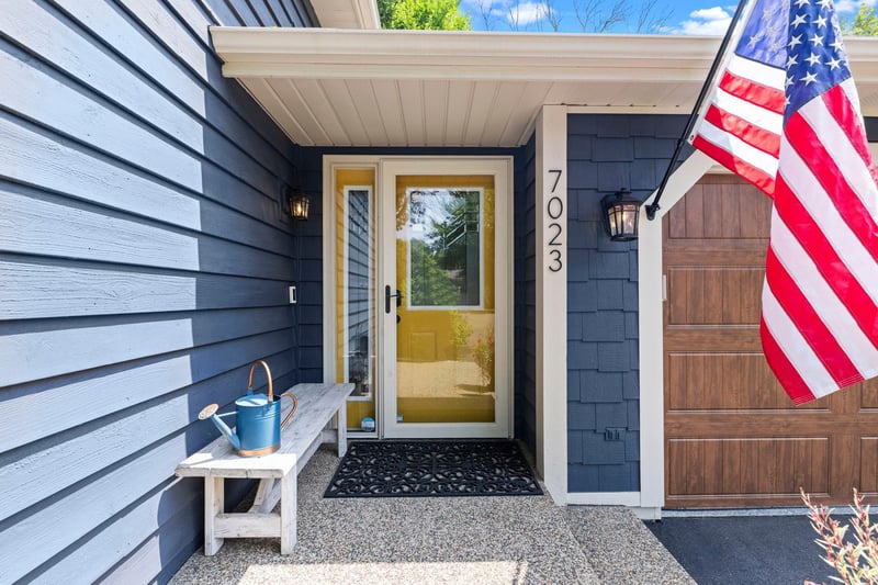 7023 Park View Ln, Eden Prairie, MN 55346