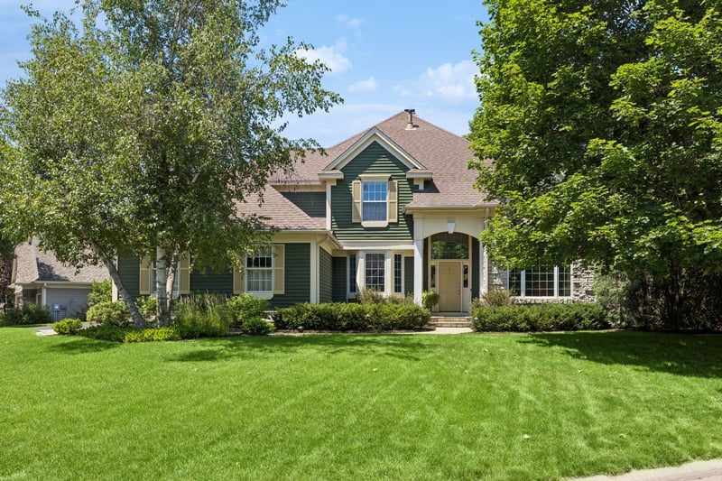 491 Harbor Ct, Shoreview, MN 55126