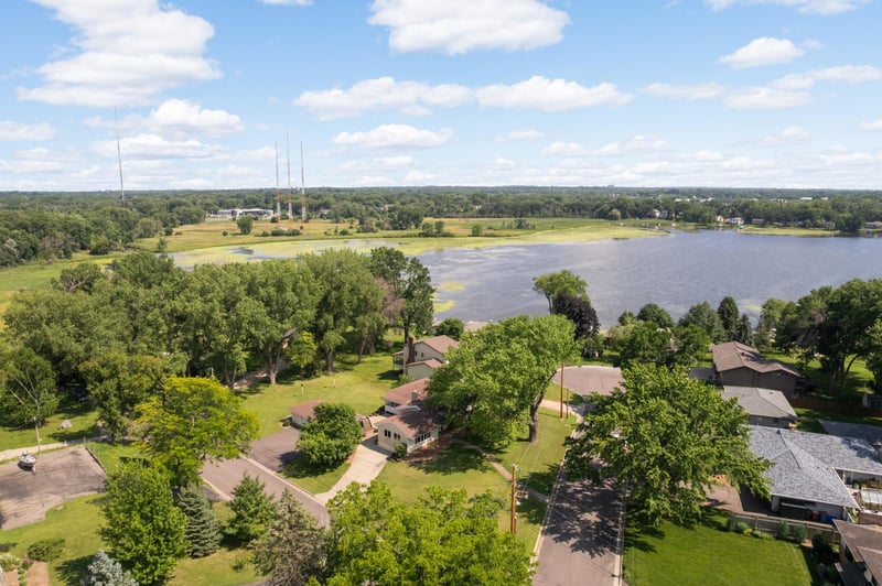 2878 Meadowlark Ln, Maplewood, MN 55109