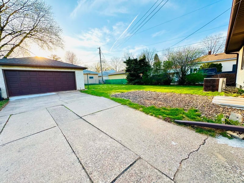 465 Ruth St N, Saint Paul, MN 55119