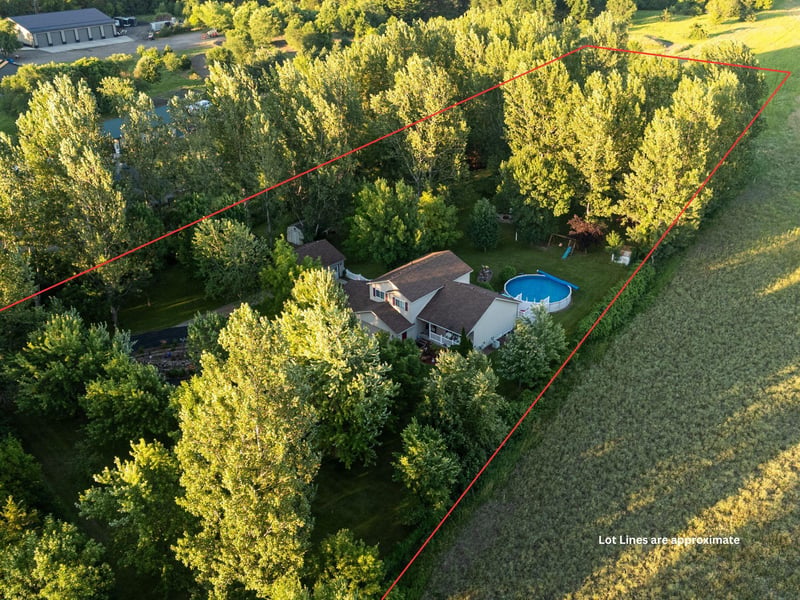 9880 NE River Rd, Rice, MN 56367