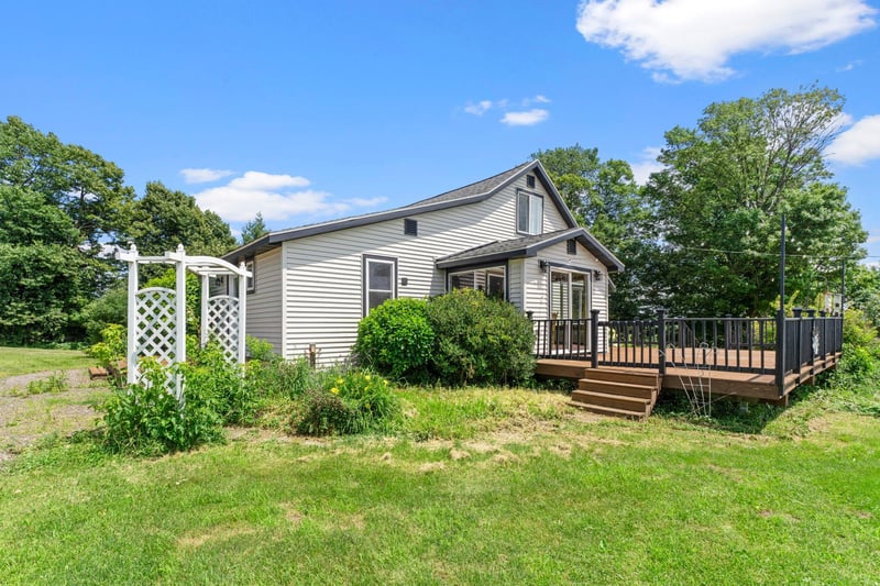 1820 11 1/2 St, Cumberland, WI 54829