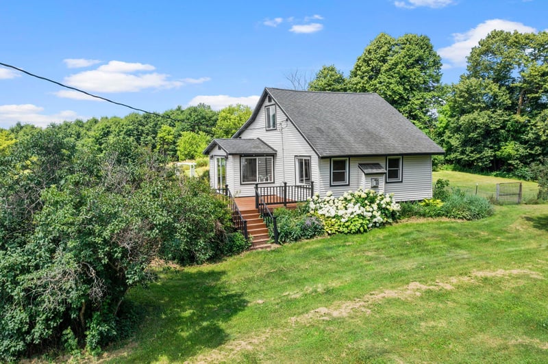 1820 11 1/2 St, Cumberland, WI 54829