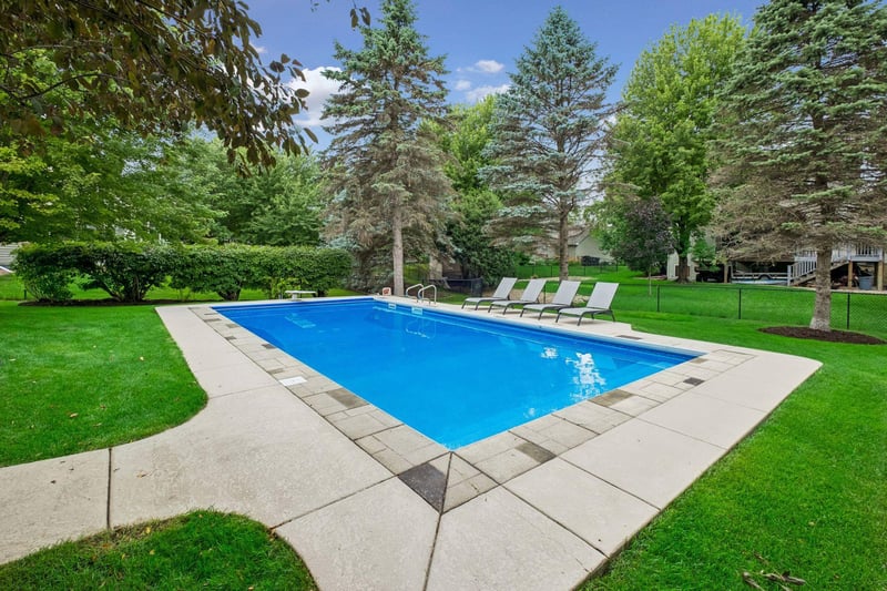 9429 Tyne Ln, Inver Grove Heights, MN 55077