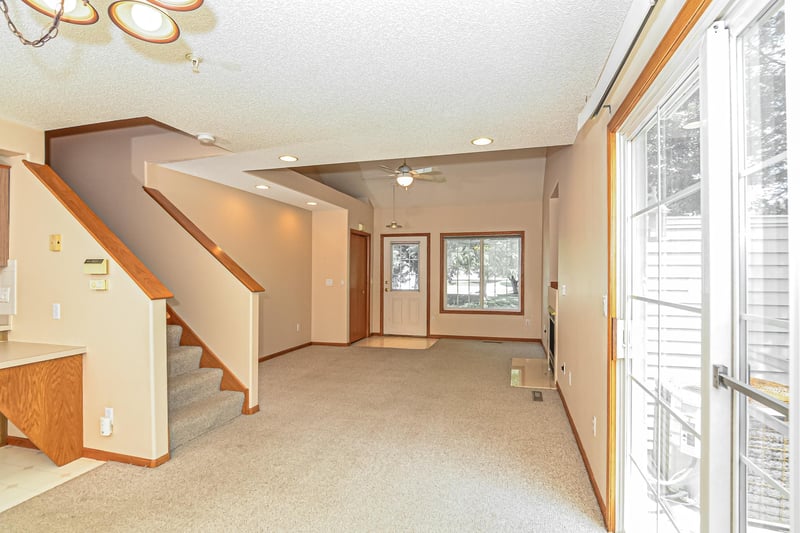 2795 Ranchview Ln N #12, Plymouth, MN 55447