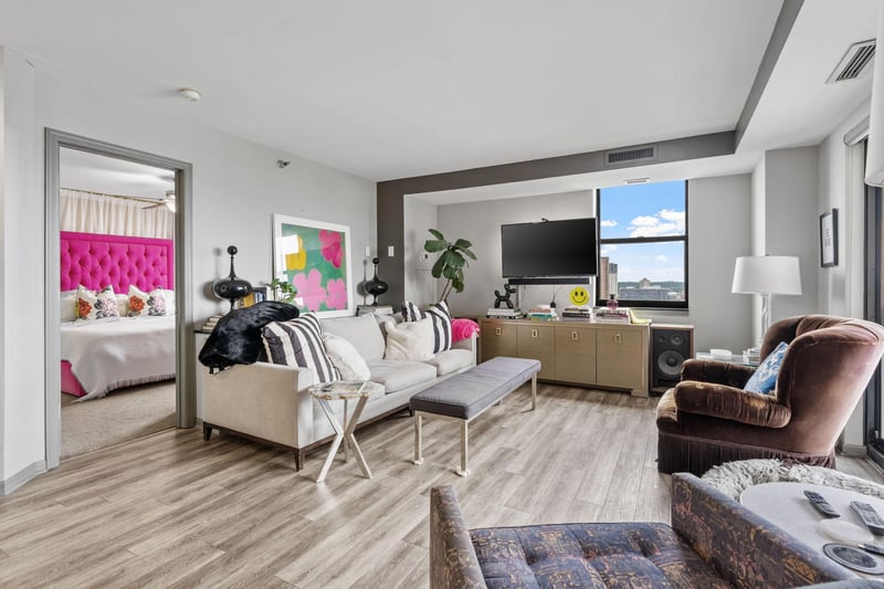 401 S 1st St #1702, Minneapolis, MN 55401