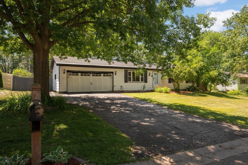 15008 Cherry Ln, Burnsville, MN 55306
