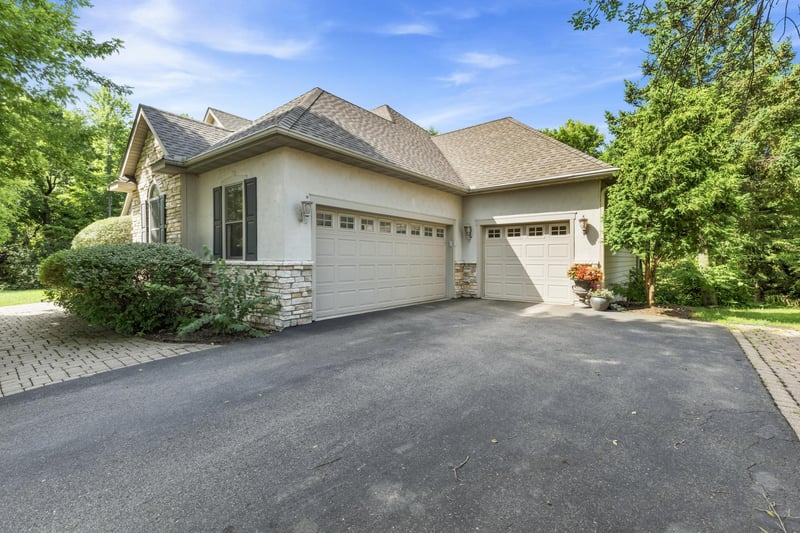 1551 Sunnybrook Dr, Mound, MN 55364