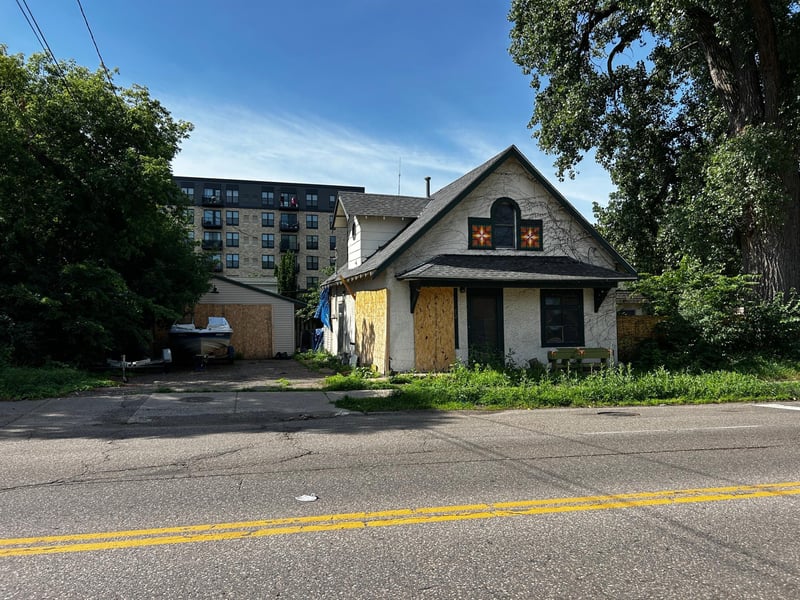 72 Lowry Ave NE, Minneapolis, MN 55418