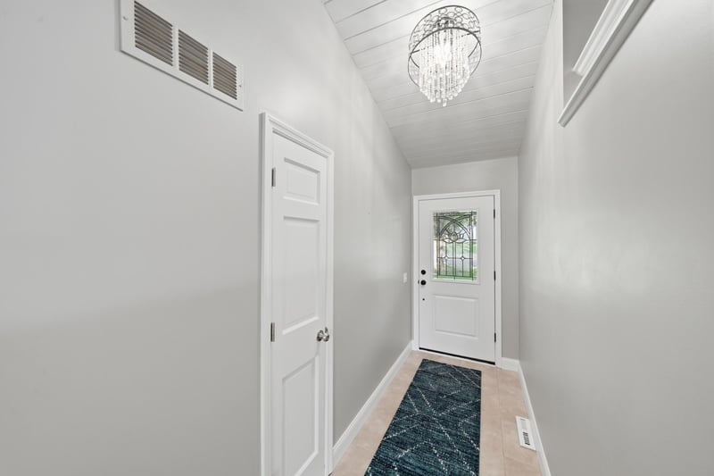 1831 Koehnen Cir, Excelsior, MN 55331