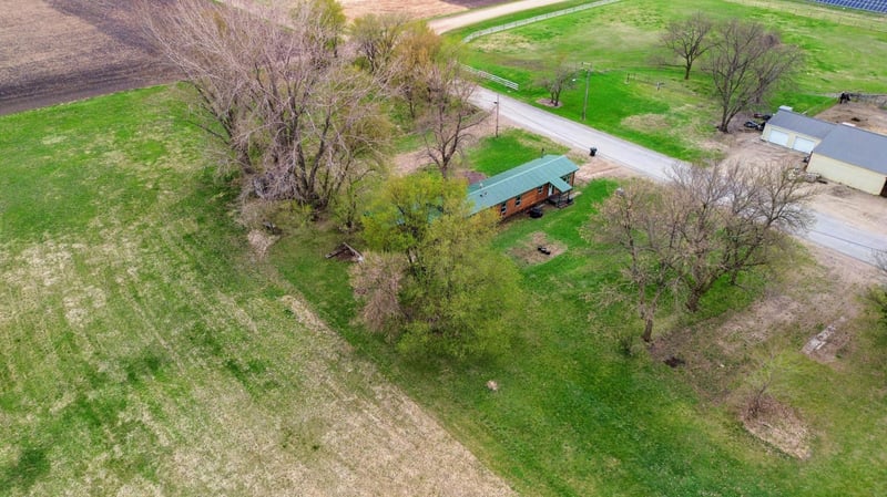 41 Bowman St, Stewart, MN 55385