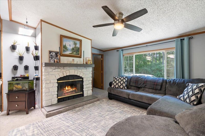 4684 Lower Ten Mile Lake Rd NW, Hackensack, MN 56452