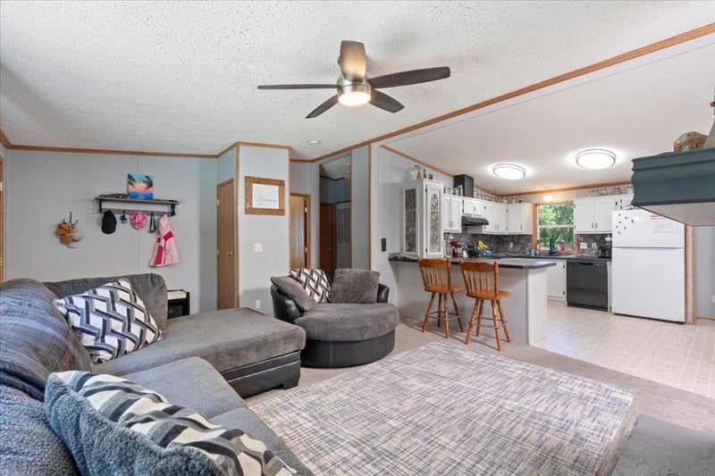 4684 Lower Ten Mile Lake Rd NW, Hackensack, MN 56452