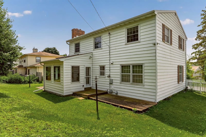 1009 19th St NE, Rochester, MN 55906