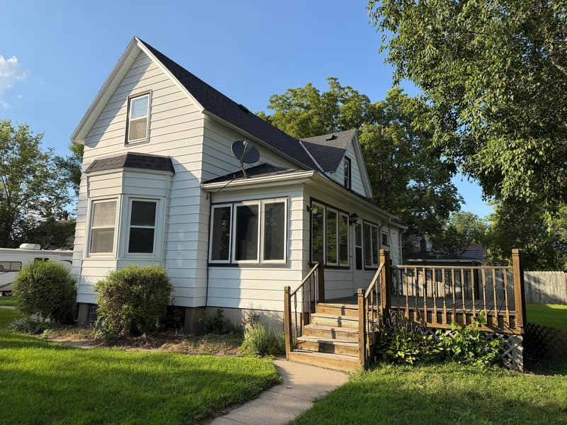 411 16th St S, Benson, MN 56215