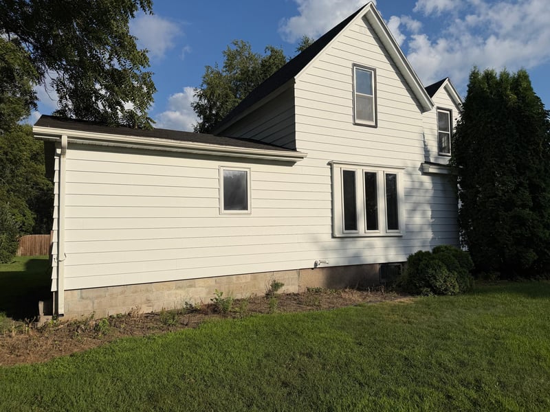 411 16th St S, Benson, MN 56215