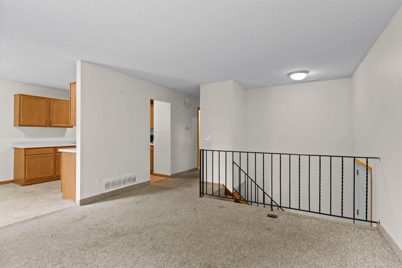 16870 Glencoe Ave, Lakeville, MN 55044