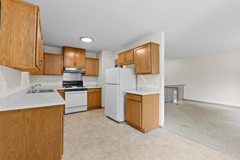 16870 Glencoe Ave, Lakeville, MN 55044