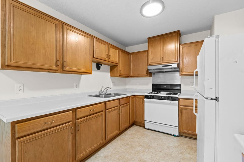 16870 Glencoe Ave, Lakeville, MN 55044