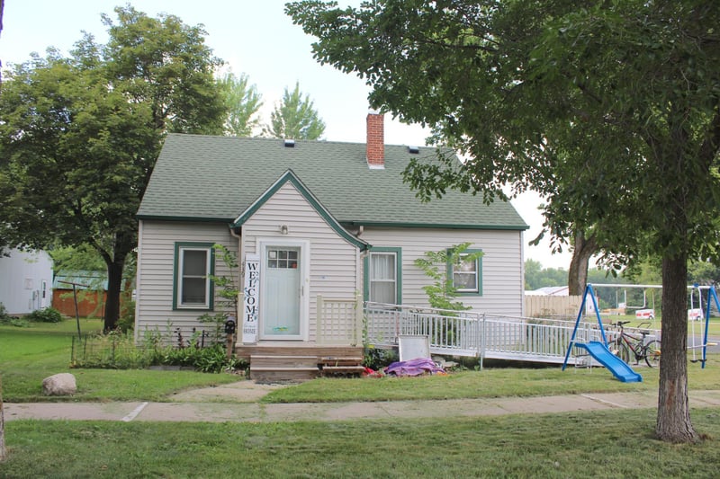 439 3rd Ave SE, Hutchinson, MN 55350