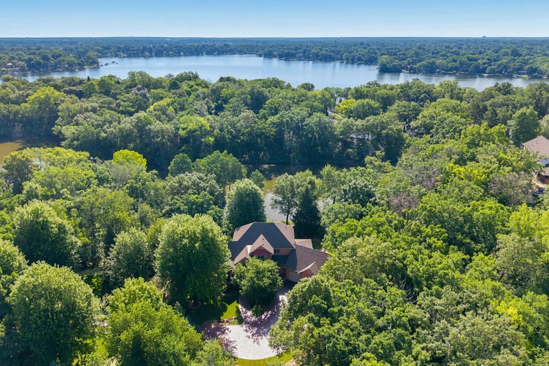 720 Timber Ln, Shoreview, MN 55126
