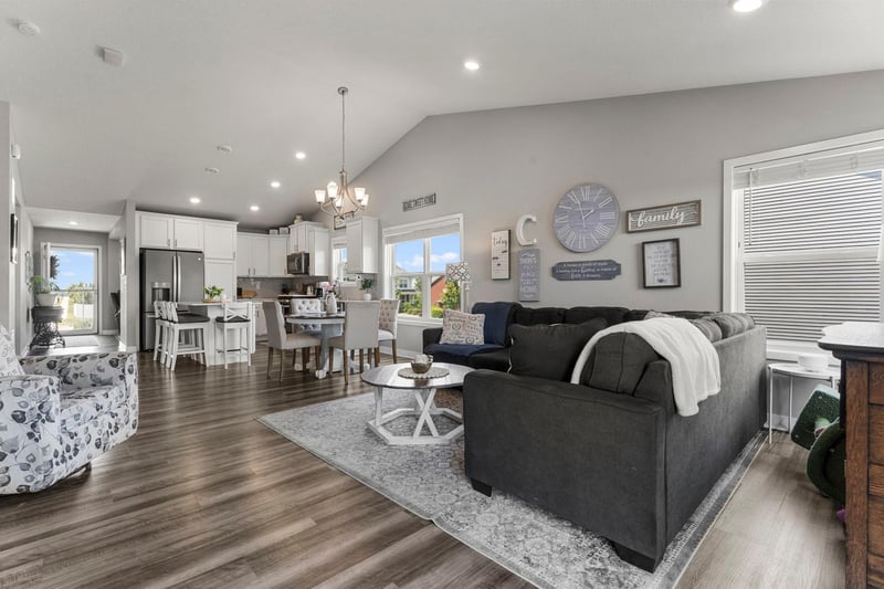 1131 Stonebridge Pa, Jordan, MN 55352