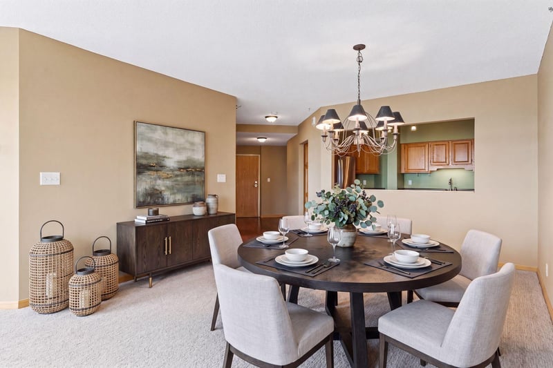 168 6th St E #3702, Saint Paul, MN 55101