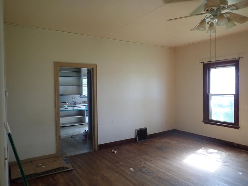 921 North Hw, Jackson, MN 56143