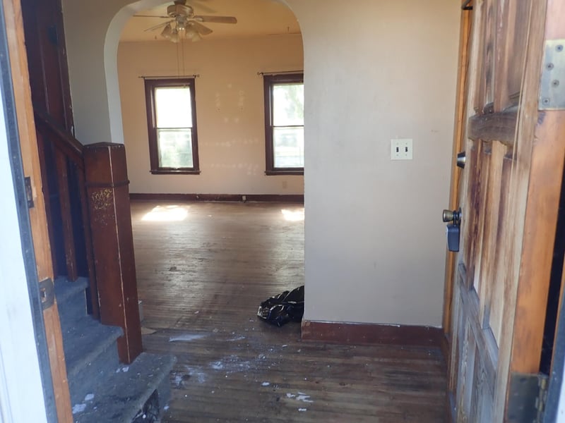 921 North Hw, Jackson, MN 56143