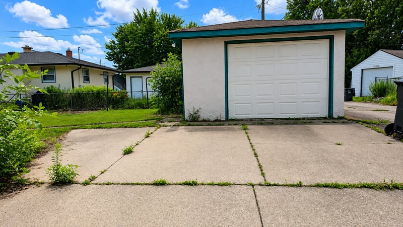 1597 Margaret St, Saint Paul, MN 55106