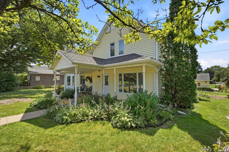 523 Moore St W, Stillwater, MN 55082