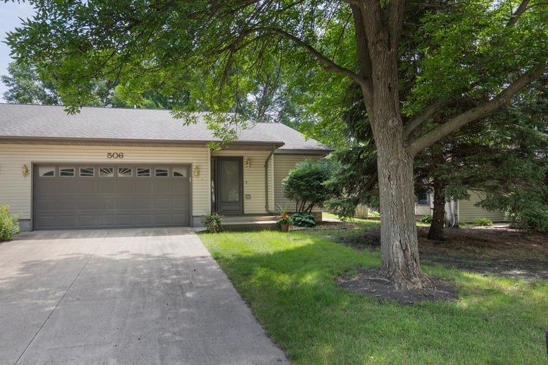 506 1st St E, Gaylord, MN 55334