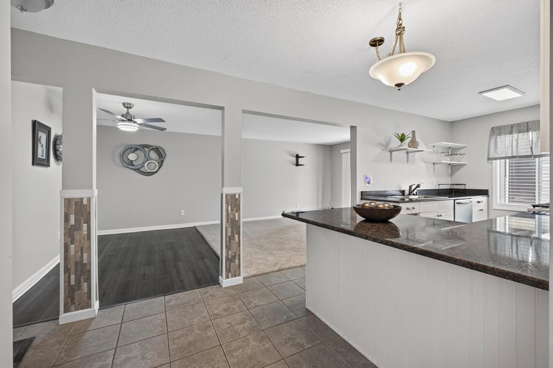 10750 Rockford Rd #101, Plymouth, MN 55442
